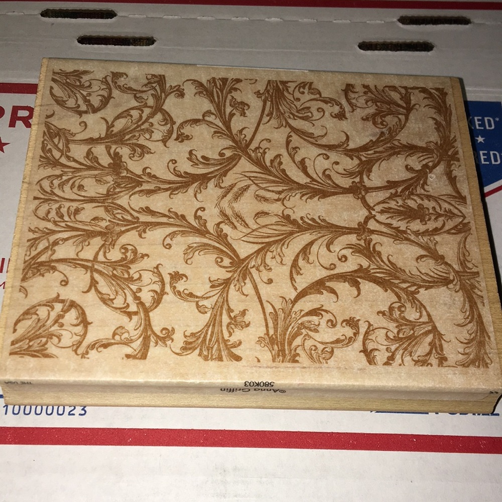 VTG Unused Ana Griffin Feathers Stamp 5”x4”x1”